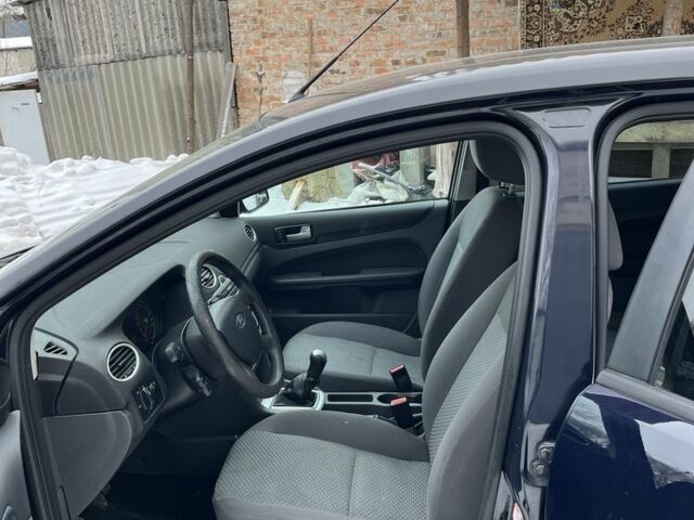 Синій Форд Фокус, об'ємом двигуна 1.2 л та пробігом 233 тис. км за 4199 $, фото 14 на Automoto.ua