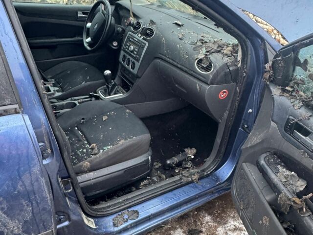 Синий Форд Фокус, объемом двигателя 0 л и пробегом 190 тыс. км за 500 $, фото 1 на Automoto.ua