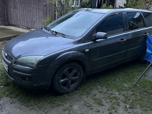 Форд Фокус 2005 в Ужгороде на Automoto.ua Синий Форд Фокус, объемом двигателя 1.6 л и пробегом 354 тыс. км за 2000 $, фото 2 на Automoto.ua