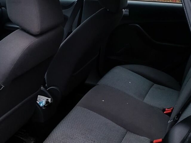 Синий Форд Фокус, объемом двигателя 0 л и пробегом 275 тыс. км за 1700 $, фото 7 на Automoto.ua