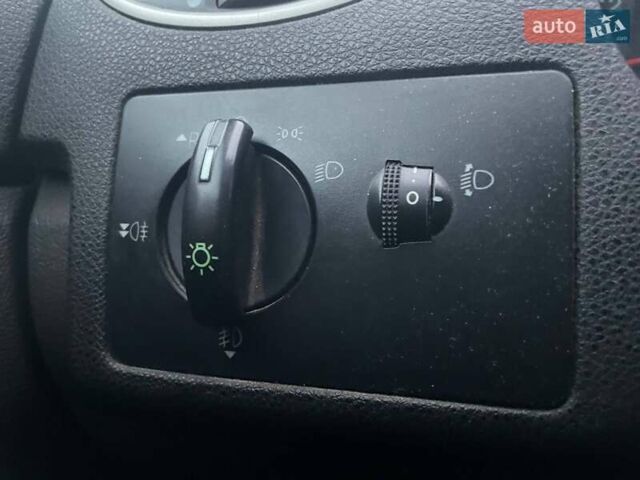 Синий Форд Фокус, объемом двигателя 1.6 л и пробегом 195 тыс. км за 5790 $, фото 16 на Automoto.ua