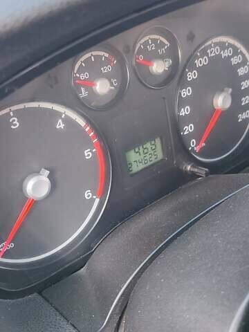 Синий Форд Фокус, объемом двигателя 1.6 л и пробегом 274 тыс. км за 4300 $, фото 6 на Automoto.ua