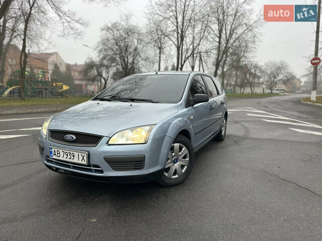 Синий Форд Фокус, объемом двигателя 1.6 л и пробегом 235 тыс. км за 4750 $, фото 11 на Automoto.ua