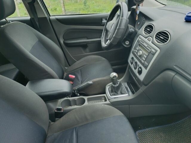 Синий Форд Фокус, объемом двигателя 0 л и пробегом 333 тыс. км за 1664 $, фото 1 на Automoto.ua