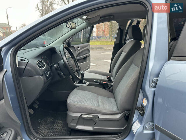 Синий Форд Фокус, объемом двигателя 1.6 л и пробегом 235 тыс. км за 4750 $, фото 31 на Automoto.ua