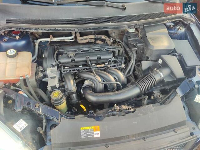 Синий Форд Фокус, объемом двигателя 1.6 л и пробегом 253 тыс. км за 4500 $, фото 9 на Automoto.ua