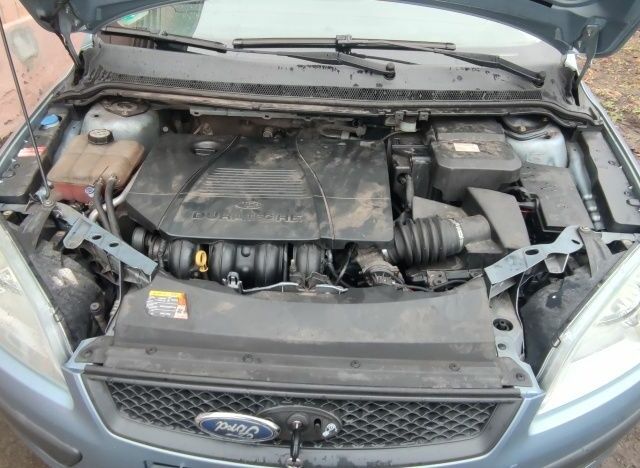 Синій Форд Фокус, об'ємом двигуна 1.8 л та пробігом 290 тис. км за 3000 $, фото 7 на Automoto.ua