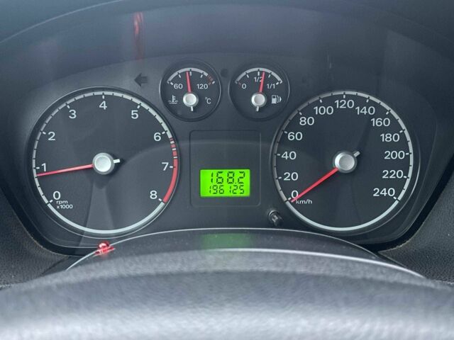 Синій Форд Фокус, об'ємом двигуна 1.6 л та пробігом 195 тис. км за 5790 $, фото 19 на Automoto.ua