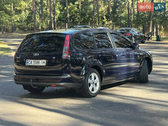 Синій Форд Фокус, об'ємом двигуна 1.6 л та пробігом 216 тис. км за 5200 $, фото 5 на Automoto.ua