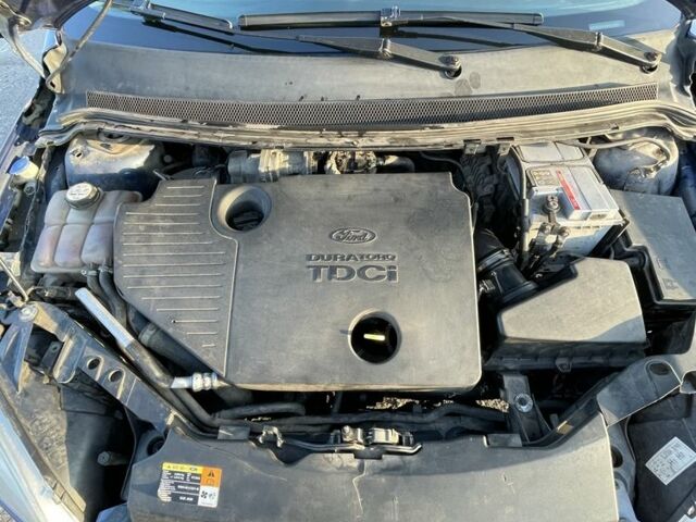 Синий Форд Фокус, объемом двигателя 1.8 л и пробегом 226 тыс. км за 3200 $, фото 9 на Automoto.ua