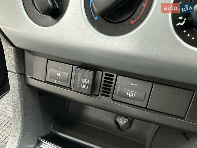 Синий Форд Фокус, объемом двигателя 1.6 л и пробегом 235 тыс. км за 4750 $, фото 47 на Automoto.ua