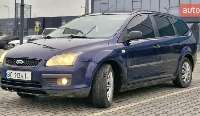Синий Форд Фокус, объемом двигателя 1.6 л и пробегом 300 тыс. км за 4300 $, фото 3 на Automoto.ua