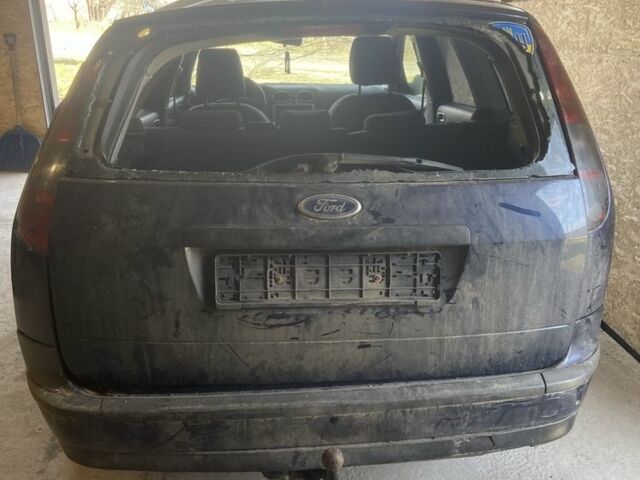 Синий Форд Фокус, объемом двигателя 1.6 л и пробегом 226 тыс. км за 2500 $, фото 2 на Automoto.ua