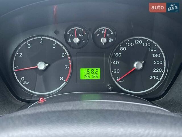 Синий Форд Фокус, объемом двигателя 1.6 л и пробегом 195 тыс. км за 5790 $, фото 19 на Automoto.ua