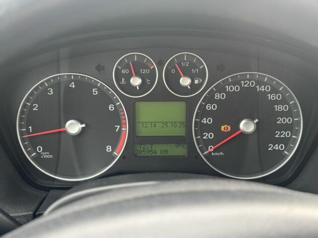 Форд Фокус 2006 в Житомире на Automoto.ua Синий Форд Фокус, объемом двигателя 1.8 л и пробегом 205 тыс. км за 4550 $, фото 8 на Automoto.ua