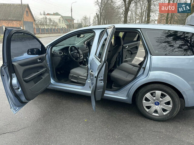 Синий Форд Фокус, объемом двигателя 1.6 л и пробегом 235 тыс. км за 4750 $, фото 51 на Automoto.ua