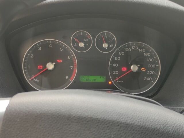 Синій Форд Фокус, об'ємом двигуна 1.8 л та пробігом 290 тис. км за 3000 $, фото 4 на Automoto.ua