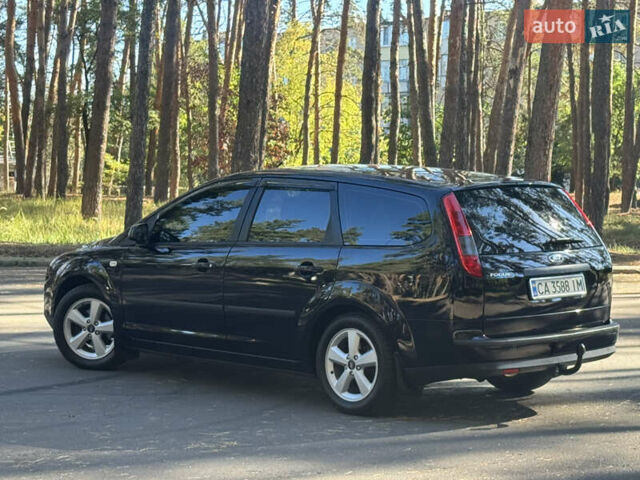Синій Форд Фокус, об'ємом двигуна 1.6 л та пробігом 216 тис. км за 5200 $, фото 3 на Automoto.ua