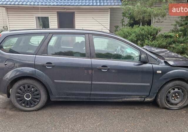 Синий Форд Фокус, объемом двигателя 1.6 л и пробегом 230 тыс. км за 1000 $, фото 2 на Automoto.ua