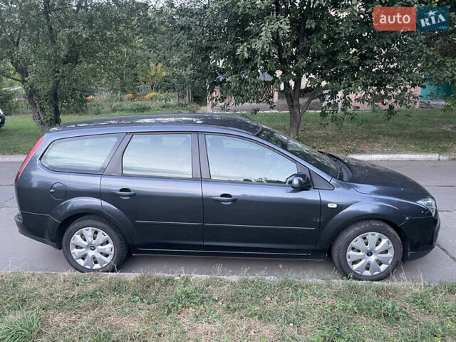 Синий Форд Фокус, объемом двигателя 1.8 л и пробегом 188 тыс. км за 5500 $, фото 2 на Automoto.ua