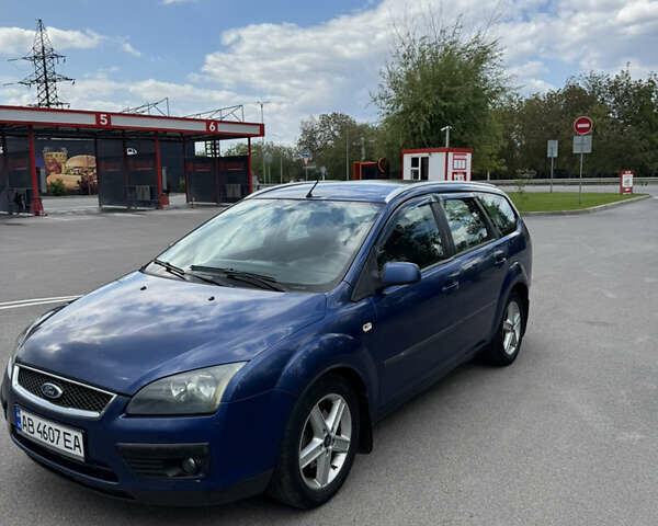 Синий Форд Фокус, объемом двигателя 1.6 л и пробегом 241 тыс. км за 4500 $, фото 2 на Automoto.ua