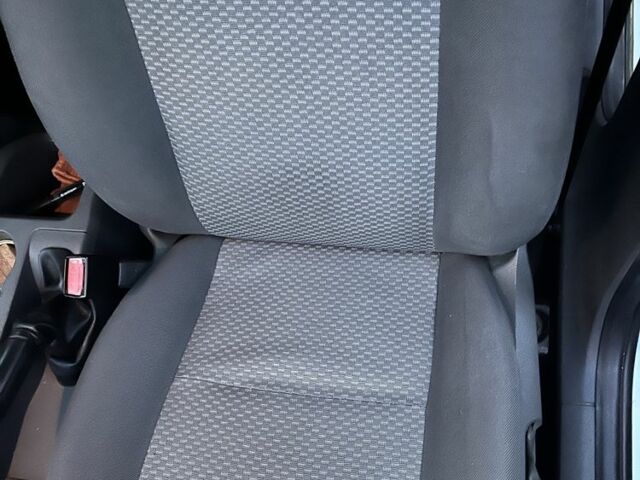 Синій Форд Фокус, об'ємом двигуна 1.6 л та пробігом 263 тис. км за 4304 $, фото 7 на Automoto.ua