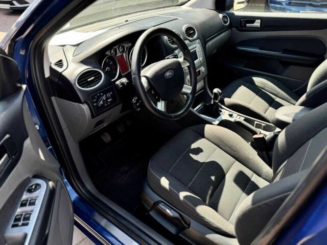 Синий Форд Фокус, объемом двигателя 1.6 л и пробегом 187 тыс. км за 6400 $, фото 9 на Automoto.ua