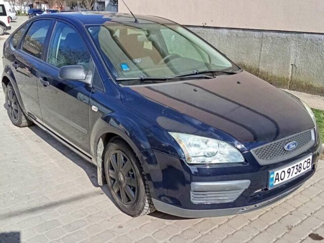 Синій Форд Фокус, об'ємом двигуна 1.39 л та пробігом 340 тис. км за 4300 $, фото 3 на Automoto.ua