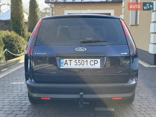Синий Форд Фокус, объемом двигателя 1.6 л и пробегом 275 тыс. км за 4250 $, фото 5 на Automoto.ua