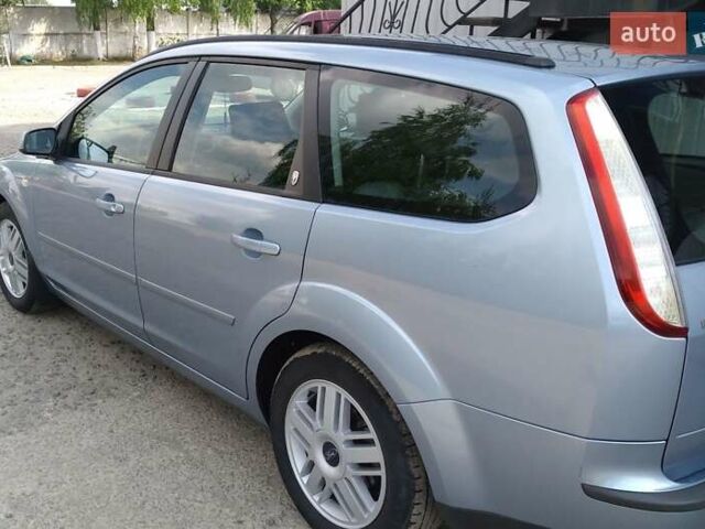 Синій Форд Фокус, об'ємом двигуна 1.6 л та пробігом 191 тис. км за 6100 $, фото 2 на Automoto.ua