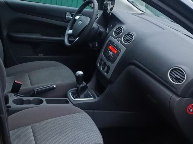 Синий Форд Фокус, объемом двигателя 0 л и пробегом 275 тыс. км за 1700 $, фото 10 на Automoto.ua