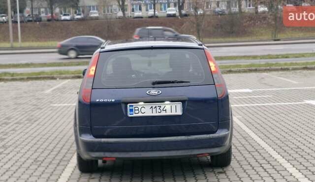 Синий Форд Фокус, объемом двигателя 1.6 л и пробегом 300 тыс. км за 4300 $, фото 4 на Automoto.ua