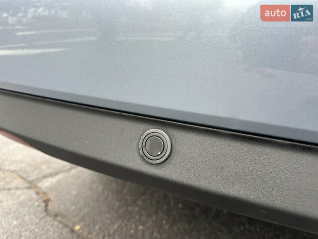 Синий Форд Фокус, объемом двигателя 1.6 л и пробегом 235 тыс. км за 4750 $, фото 7 на Automoto.ua