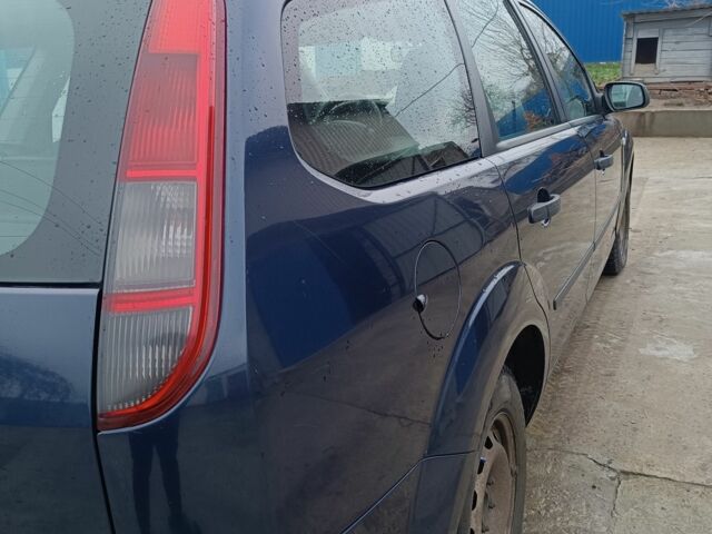 Синий Форд Фокус, объемом двигателя 1.6 л и пробегом 293 тыс. км за 5700 $, фото 5 на Automoto.ua