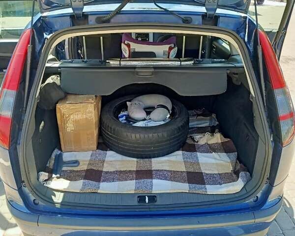 Синий Форд Фокус, объемом двигателя 1.6 л и пробегом 224 тыс. км за 5400 $, фото 6 на Automoto.ua