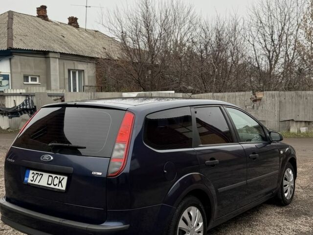 Синій Форд Фокус, об'ємом двигуна 1.6 л та пробігом 274 тис. км за 2850 $, фото 5 на Automoto.ua