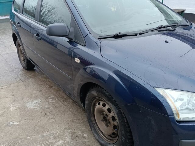 Синий Форд Фокус, объемом двигателя 1.6 л и пробегом 293 тыс. км за 5700 $, фото 2 на Automoto.ua