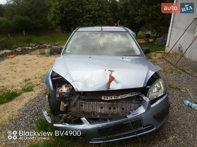 Синій Форд Фокус, об'ємом двигуна 1.6 л та пробігом 230 тис. км за 720 $, фото 2 на Automoto.ua