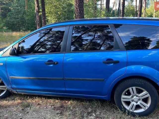 Синий Форд Фокус, объемом двигателя 1.6 л и пробегом 250 тыс. км за 3950 $, фото 3 на Automoto.ua