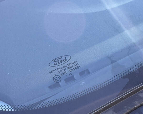 Синій Форд Фокус, об'ємом двигуна 1.4 л та пробігом 200 тис. км за 4800 $, фото 10 на Automoto.ua