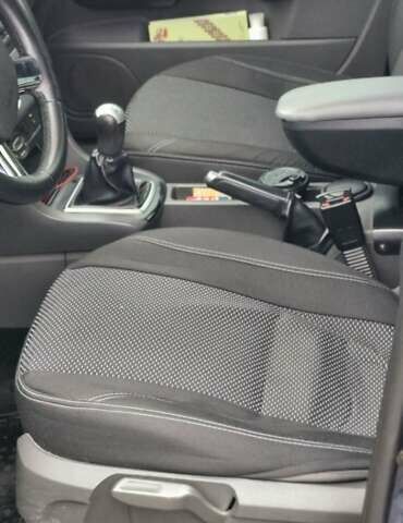 Синій Форд Фокус, об'ємом двигуна 1.6 л та пробігом 300 тис. км за 4200 $, фото 10 на Automoto.ua