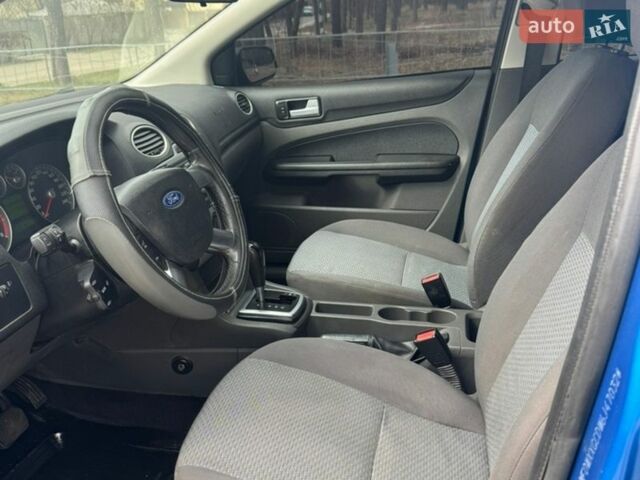 Синій Форд Фокус, об'ємом двигуна 1.6 л та пробігом 250 тис. км за 4900 $, фото 8 на Automoto.ua