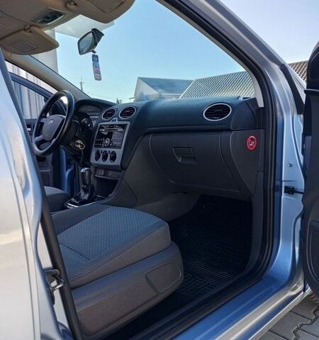 Синий Форд Фокус, объемом двигателя 1.6 л и пробегом 239 тыс. км за 4350 $, фото 28 на Automoto.ua