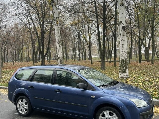 Синий Форд Фокус, объемом двигателя 1.6 л и пробегом 290 тыс. км за 4550 $, фото 4 на Automoto.ua