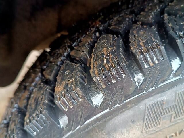 Синій Форд Фокус, об'ємом двигуна 1.6 л та пробігом 292 тис. км за 5000 $, фото 7 на Automoto.ua