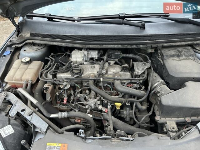 Синій Форд Фокус, об'ємом двигуна 1.75 л та пробігом 255 тис. км за 5000 $, фото 2 на Automoto.ua