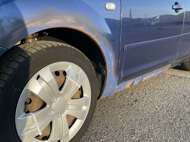 Синий Форд Фокус, объемом двигателя 1.8 л и пробегом 226 тыс. км за 3200 $, фото 5 на Automoto.ua