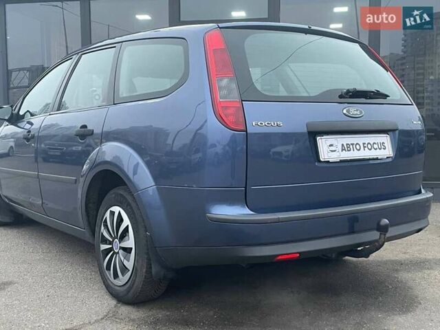 Синий Форд Фокус, объемом двигателя 1.6 л и пробегом 195 тыс. км за 5790 $, фото 5 на Automoto.ua