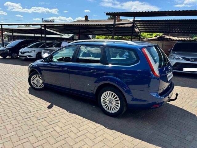 Синий Форд Фокус, объемом двигателя 1.6 л и пробегом 187 тыс. км за 6400 $, фото 4 на Automoto.ua