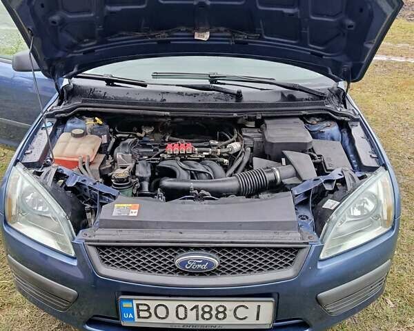 Синій Форд Фокус, об'ємом двигуна 1.6 л та пробігом 299 тис. км за 5000 $, фото 3 на Automoto.ua